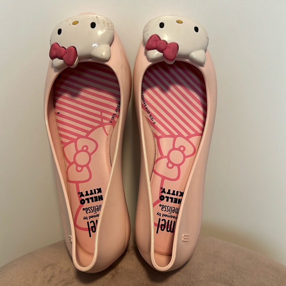 Melissa and Hello Kitty beautiful Collab shoes! Blush pink flat.